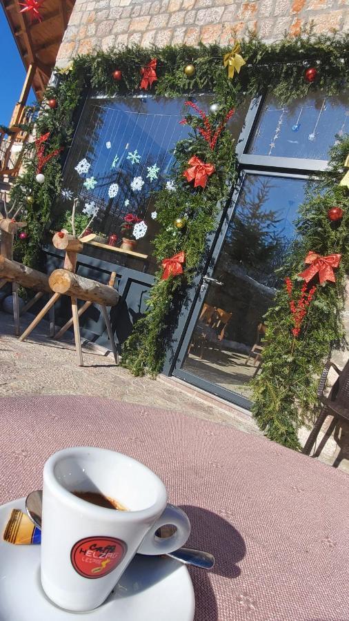 Pashuta Hotell Voskopojë Exteriör bild