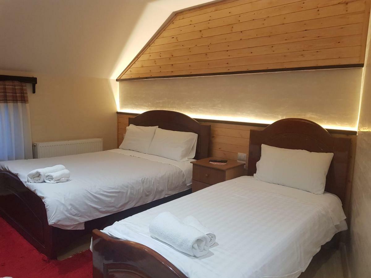 Pashuta Hotell Voskopojë Exteriör bild