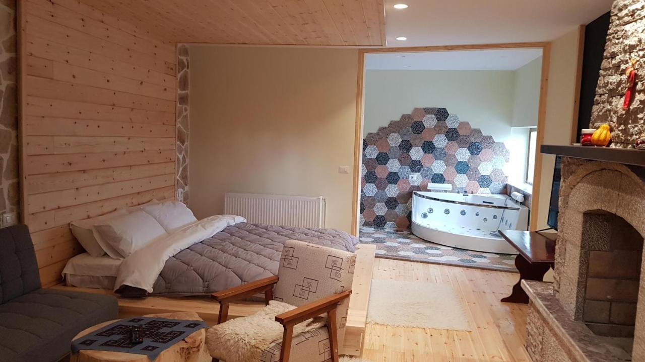 Pashuta Hotell Voskopojë Exteriör bild